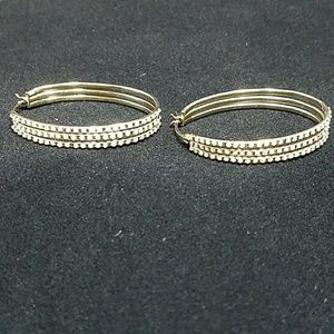 Gold/diamond oval earrings